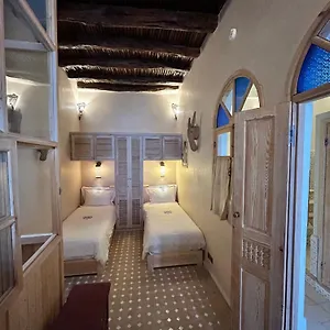 Beau En Medina, Lumineux Et Avec Terrasse Privee Sur , Essaouira Morocco